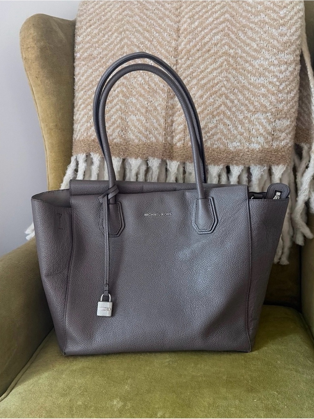 Michael Kors Mercer Tote